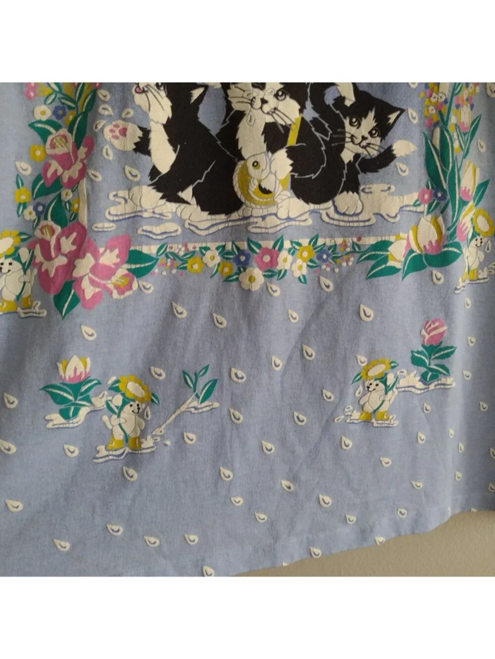 Vtg 90s Kitty Puffy Print Shirt L Blue Spring Showers Scarab Tee - Picture 4 of 8